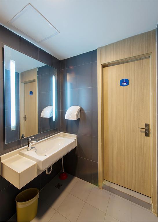 Hanting Hotel Shanghai New Hongqiao Exterior photo